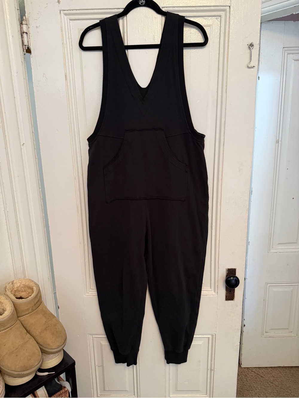Kleen Black V-Neck Jumpsuit with Front Pocket size small nwot has spot